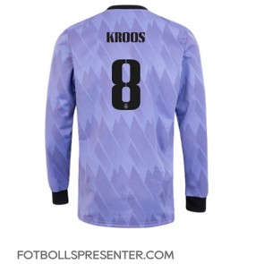Real Madrid Toni Kroos #8 Borta Matchtröja 2022-23 Långärmad